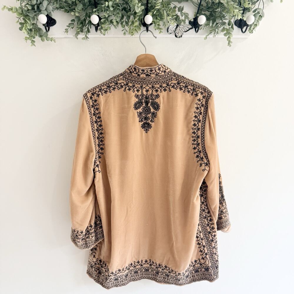 Zara Woman Embroidered Velvet Kimono Jacket Nude with Black Embroidery Size M EE - Picture 2 of 6